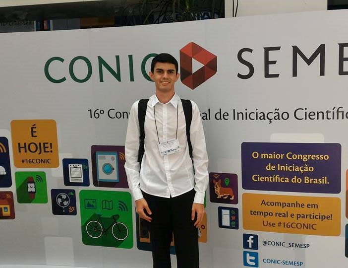 Aluno de eletrônica é destaque em congresso nacional