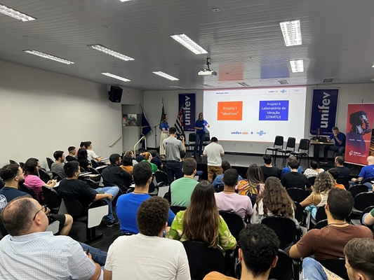 Startup Day na Unifev discute inovação e tecnologia