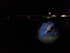 CARRO COLIDE COM CARROÇA DE ANIMAL EM VICINAL