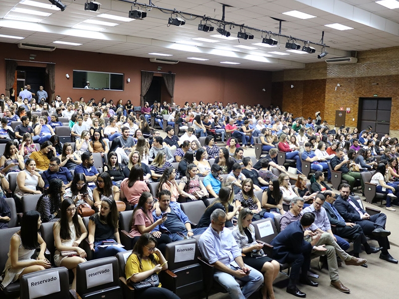 PALESTRA ANOS DE CHUMBO