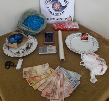 POLÍCIA MILITAR PRENDE TRAFICANTE NO PAINEIRAS 