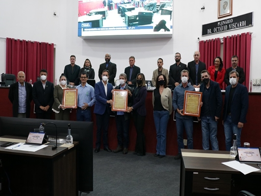UNIFEV recebe homenagem na Câmara de Votuporanga por notas do MEC