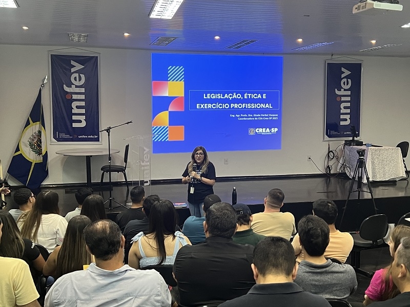 Formandos de Agronomia da Unifev têm curso do CREA-SP