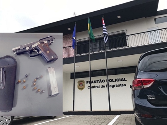 No detalhe, a arma apreendida com o advogado de Votuporanga