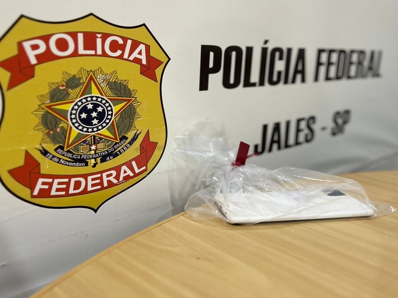 Polícia Federal apreende celular de suspeito de pedofilia