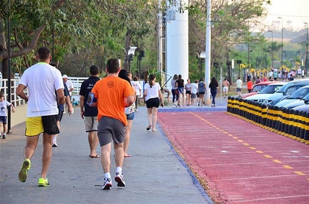 Campanha alerta ciclistas e pedestres do Parque da Cultura 