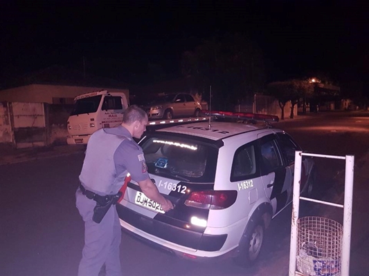 PROFESSOR É FLAGRADO MASTURBANDO GAROTO DE 14 ANOS