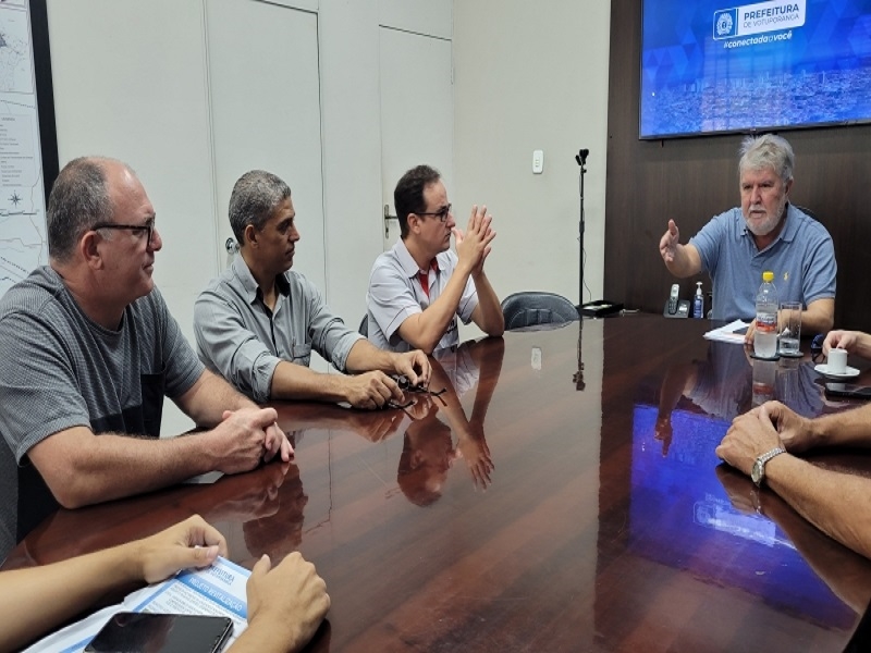 Calçamento na nova Av. Emílio Arroyo começa 2ª feira