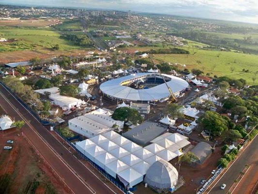 MORADORA DE FERNANDÓPOLIS PERDE AÇÃO CONTRA FESTA E PREFEITURA