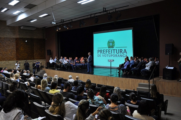 Dado apresenta balanço de 100 dias de governo em Votuporanga