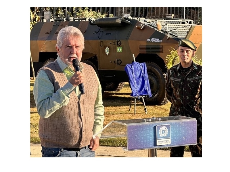O blindadão do Exército em Votuporanga 