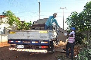 LIMPA GERAL EM SIMONSEN: Arrastão da SAEV AMBIENTAL