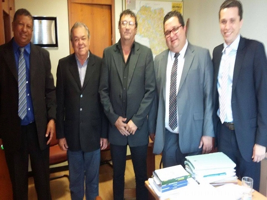Vereadores pedem emenda parlamentar para equipamento da Santa Casa