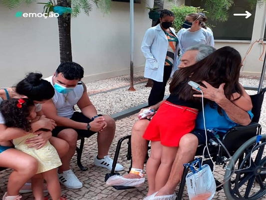 Santa Casa incentiva encontro da família com paciente 