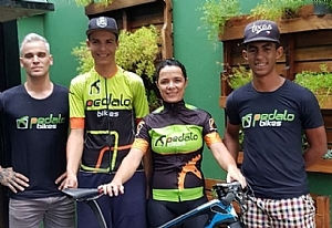 SHOW NO PEDAL 