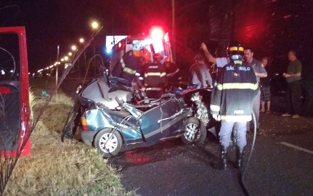 MOTORISTA FERIDO EM COLISÃO CONTRA CAMINHÃO