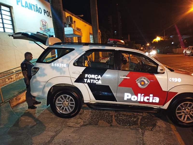 TRAFICANTE ESCONDIA CRACK E COCAÍNA EM MATA