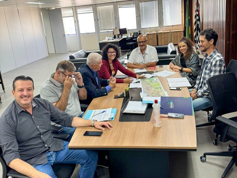 Cabo Valter pede área para casas populares 