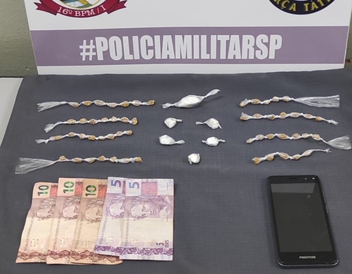 Jovem traficante escondia crack e cocaína em terreno