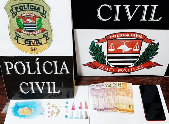 DISE prende adolescente que jogou droga em bueiro