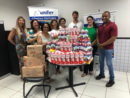 Cursos da Unifev fazem doações a entidades beneficentes 