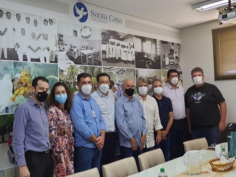 Santa Casa recepciona presidente da Fehosp