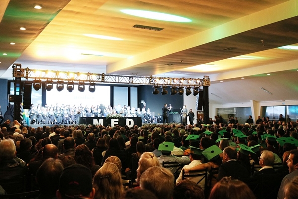 UNIFEV FORMA 2ª TURMA DE MEDICINA 