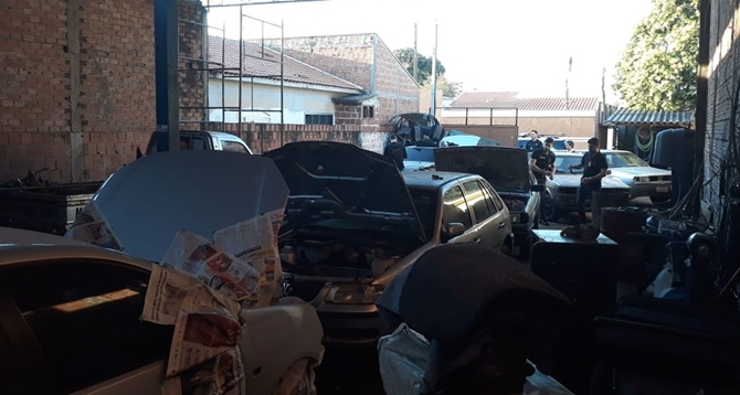 OPERAÇÃO PRENDE SUSPEITOS DE DESMANCHE DE CAMINHONETES EM JALES