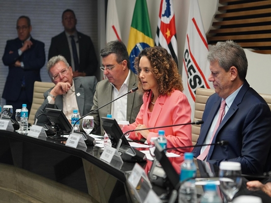 Carlão Pignatari participa de evento com Tarcísio na Fiesp 