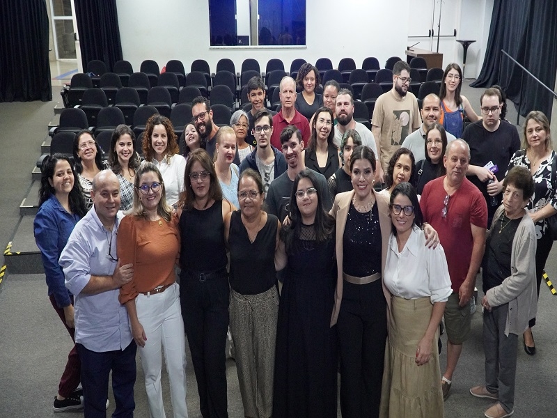Projeto Micronarrativas Atípicas apresenta baralho educativo 