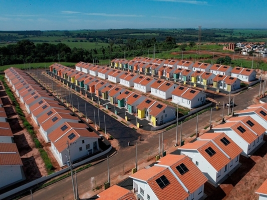 Governador inaugura conjunto habitacional Thui Seba em Votuporanga