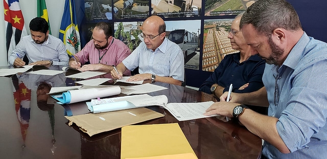CONVÊNIO PERMITE ALIMENTAÇÃO E TRANSPORTE PRA ALUNOS DO IFSP
