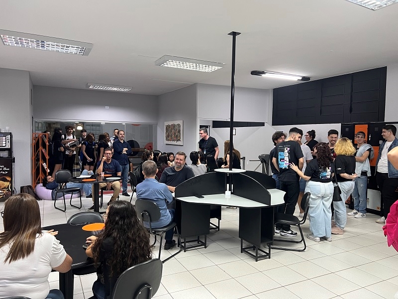 Novo espaço de convivência da Biblioteca da Unifev