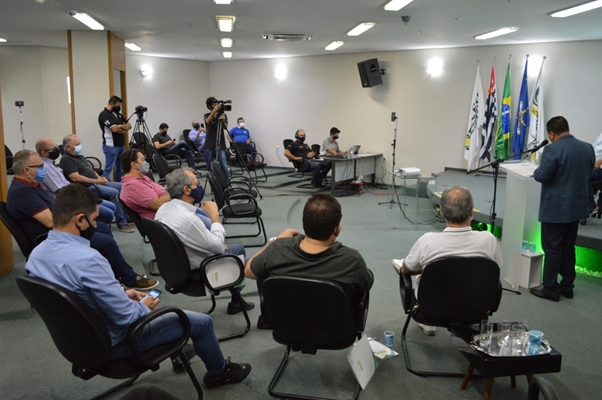 Associação Comercial sabatina candidatos