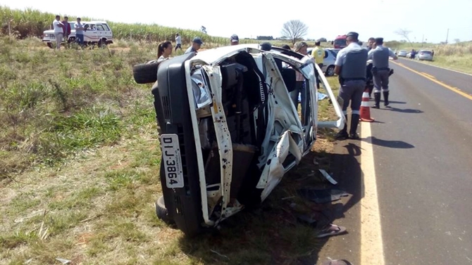 Capotamento de carro mata criança de 12 anos de Fernandópolis