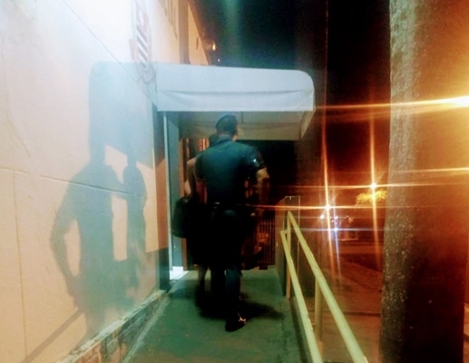 LADRÃO DE CASA É PRESO APÓS FURTO NA DUQUE DE CAXIAS