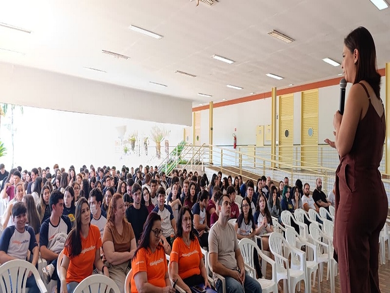 Colégio Unifev promove encontro 