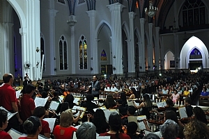 Orquestra na Catedral de Votuporanga