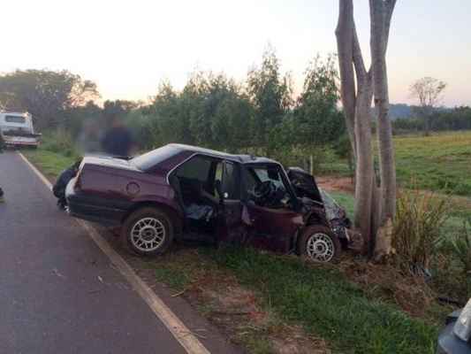 Acidente mata uma pessoa e deixa 3 feridos em rodovia