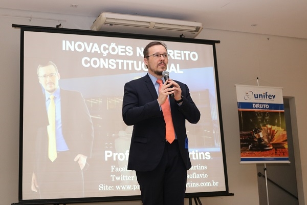 UNIFEV PROMOVE FÓRUM JURÍDICO