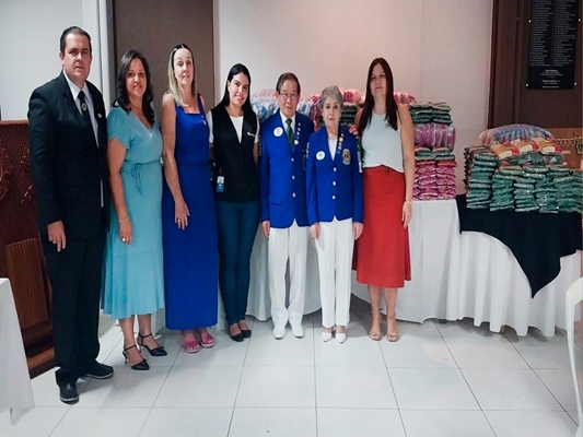 Lions Clube Votuporanga doa macarrão à Santa Casa