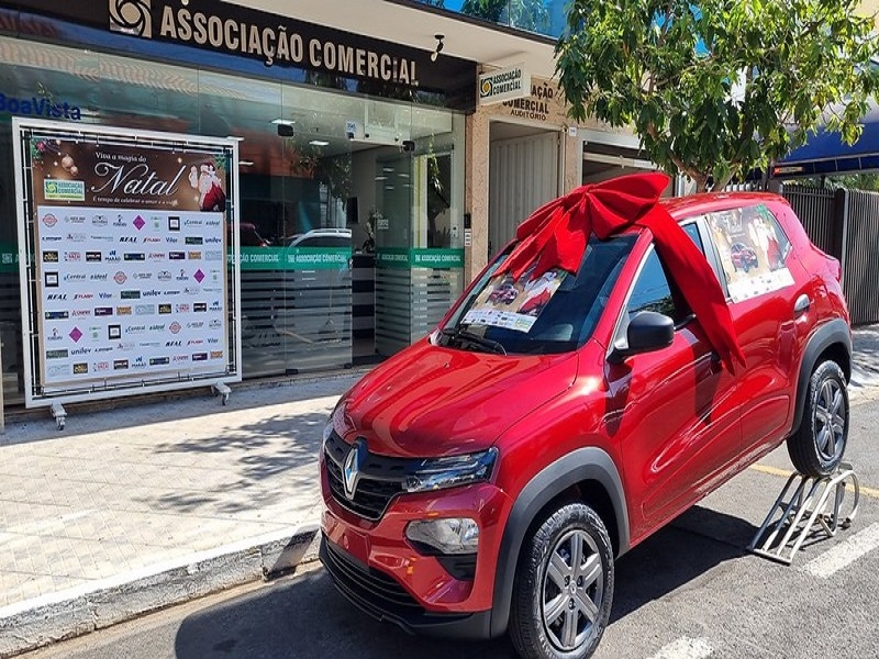A campanha “Viva a Magia do Natal” com carro zero