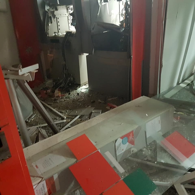 LADRÕES EXPLODEM BANCO EM CEDRAL