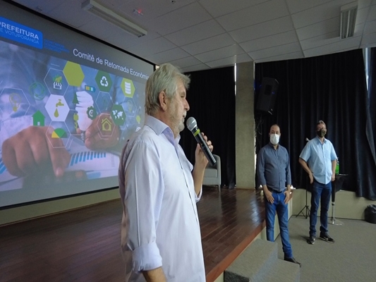Retomada econômica é debatida em Votuporanga
