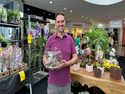 Exposição de flores no Shopping Cidade Norte