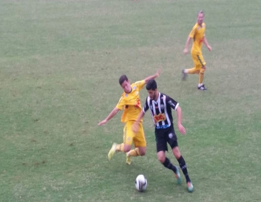 Jogo disputado no 2º tempo (Foto- João Paulo Silva)