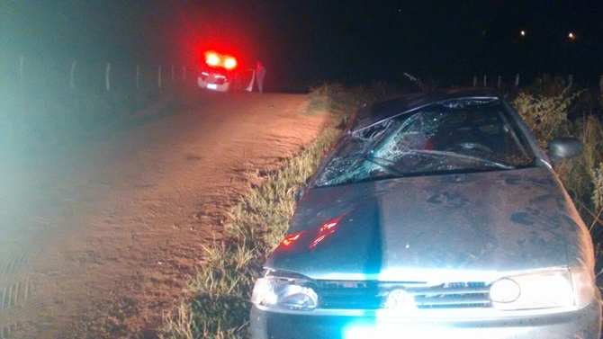 Moradora de Américo de Campos quebra clavícula em capotamento em estrada
