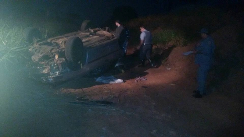 Capotamento deixa quatro pessoas feridas perto de Magda