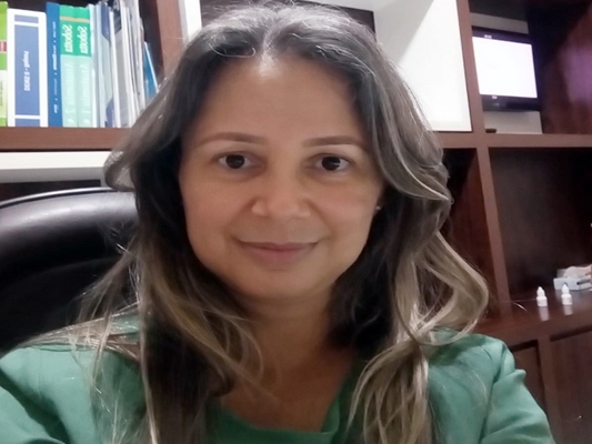 Médica reforça necessidade do 'exame dos olhinhos