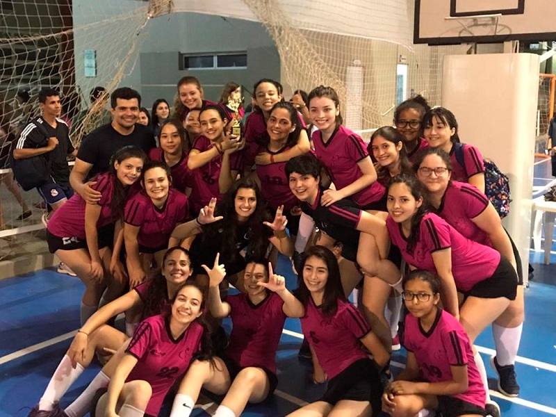 ELAS SÃO BICAMPEÃS NO HANDEBOL